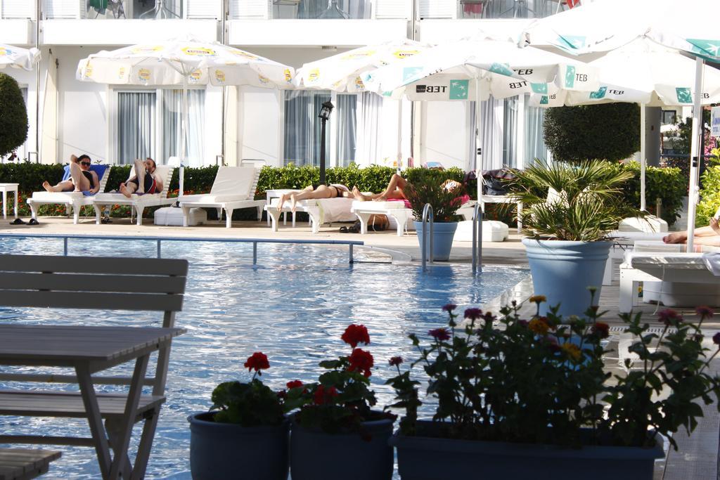 Otel Yeni Çeşme Extérieur photo