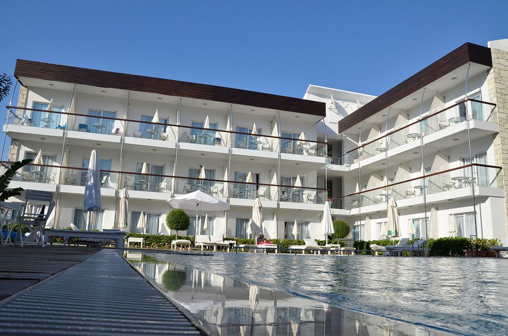 Otel Yeni Çeşme Extérieur photo